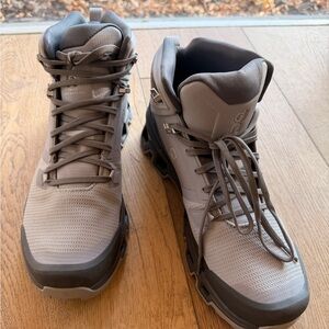 On Cloudrock 2 Waterproof Hiking Boots - Men's Grey Sz 10.5
